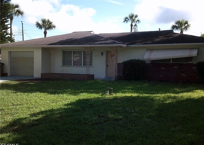 1405 Juddale Street E - Photo 1
