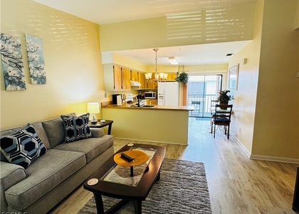 4903 Vincennes Street - Photo 1