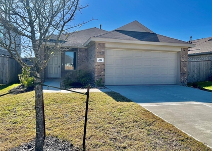 221 Crystal Bay Ln - Photo 1