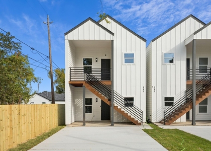 301 Cartersville Street - Photo 1