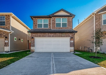 1547 Revolution Way - Photo 1