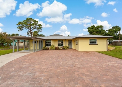 1675 Blakemore Lane - Photo 1
