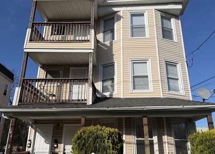 142 Cowles Street - Photo 1