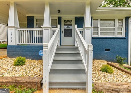 1582 Lincoln Avenue Se - Photo 1