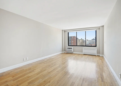 Studio Columbus Avenue  - Photo 1