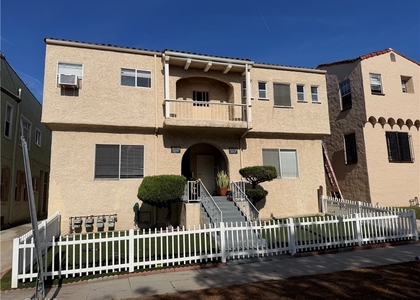 1117 Queen Anne - Photo 1