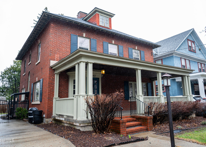 1347 Union Street - Photo 1