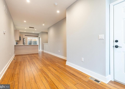 2821 Livingston Street - Photo 1