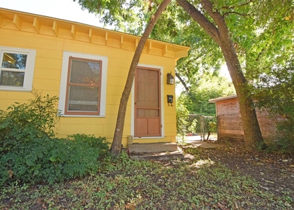 2801 Lafayette Ave - Photo 1