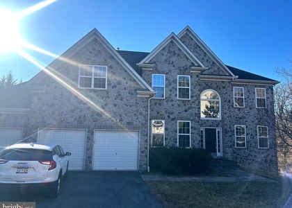 4382 Stonecrest Drive - Photo 1