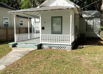 62 Dumas Street - Photo 1