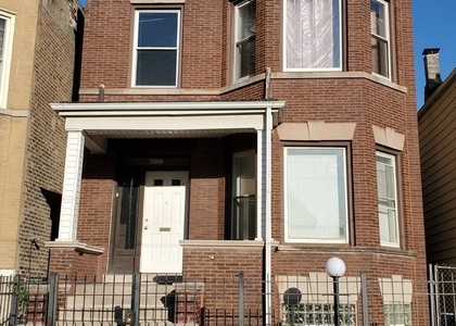 6221 S Laflin Street - Photo 1