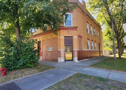 8900 S Normal Avenue - Photo 1
