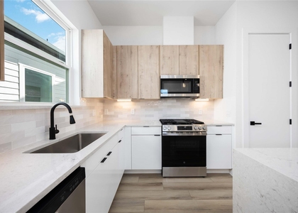 6735 Peerless Street - Photo 1