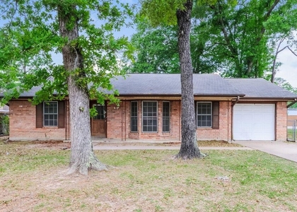 200 Montrose Circle - Photo 1