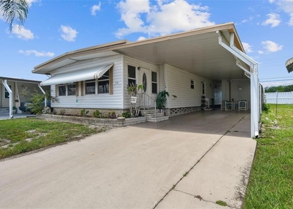 13225 101st Street - Photo 1