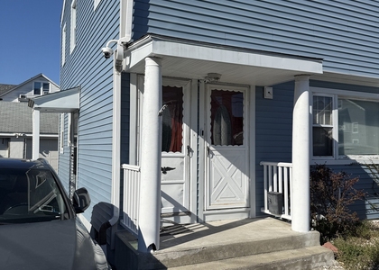 95-97 Locust Street - Photo 1