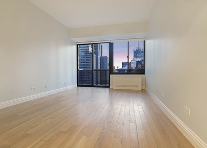 W 48th St - Photo 1