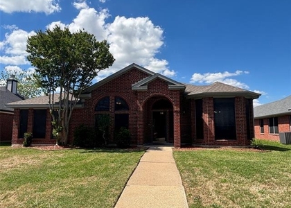 1615 Ariel Drive - Photo 1