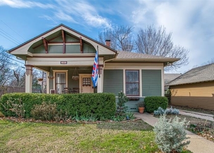 321 N Henderson Avenue - Photo 1