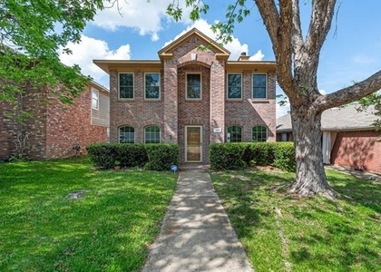 220 High Pointe Lane - Photo 1