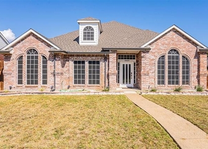 8409 Lake Bend Drive - Photo 1