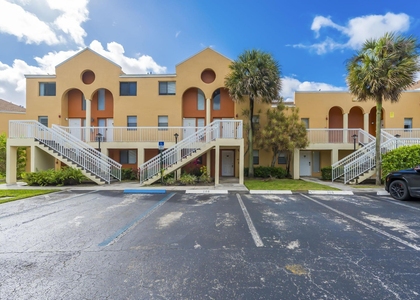 5200 Nw 31st Avenue - Photo 1