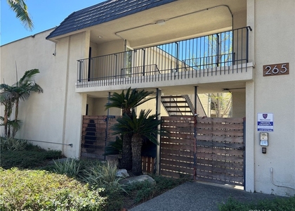265 N Oakland Avenue - Photo 1