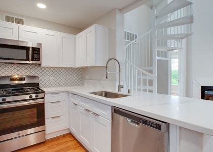 5553 W 6th Street - Photo 1