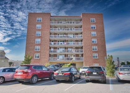 855 E Broadway - Photo 1