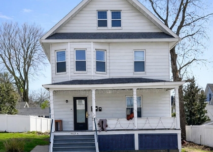 1009 Hudson Avenue - Photo 1