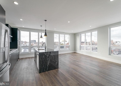 526 Brown Street - Photo 1