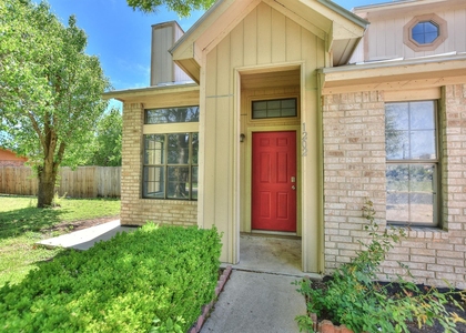 1202 Southwalk St - Photo 1
