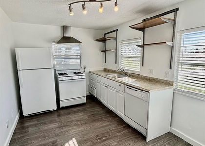 2906 E 12th St - Photo 1