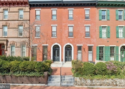 2105 Green Street - Photo 1
