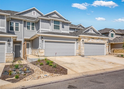 415 Parkline Dr - Photo 1