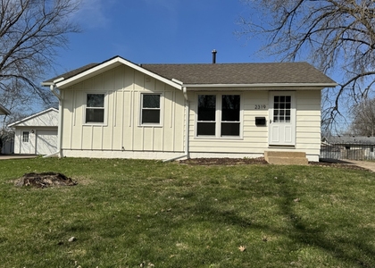 2319 Pinehurst Drive - Photo 1