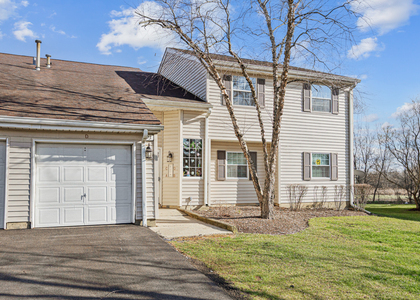 93 N Victoria Lane - Photo 1