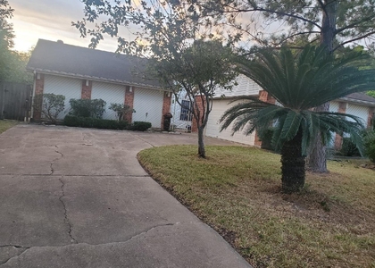 3622 Fiddlers Green Drive - Photo 1