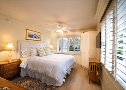 388 4th Avenue S - Photo 1