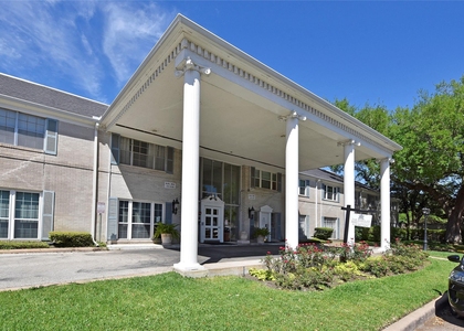 2600 Bellefontaine Street - Photo 1