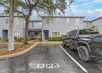 13123 Kings Crossing Drive - Photo 1