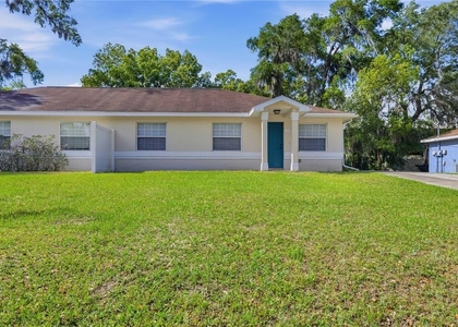 712 Ne 26th Street - Photo 1