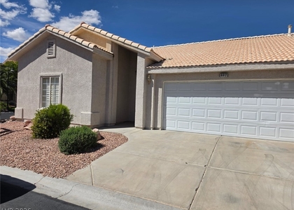 6912 Green Island Avenue - Photo 1
