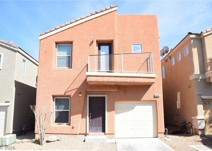 9440 Crimson Sky Street - Photo 1