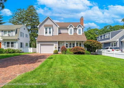623 Brooklyn Boulevard - Photo 1