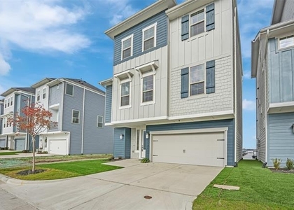 1121 Marc Place - Photo 1