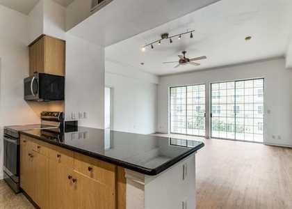 3225 Turtle Creek Boulevard - Photo 1