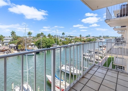 1777 Se 15th Street - Photo 1