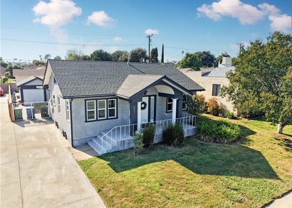 821 N Atlantic - Photo 1